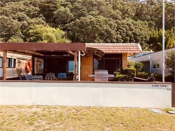 Holiday Haven on Seas Edge - Whakatane