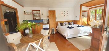 Magic Cottage - secluded and chic romantic retreat - *ROMANTIC PACKAGES!* - Kerikeri