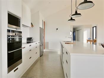 Lake House (Bachcare) - Te Anau