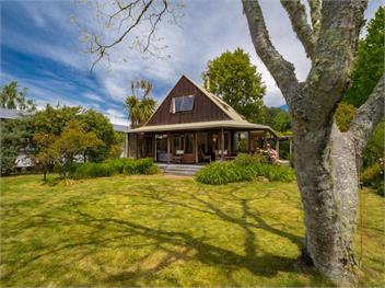 Secret Garden Lodge (Bachcare) - Marahau