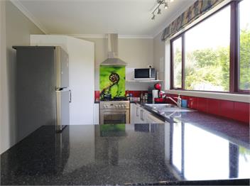 Mokonui Cottage (Bachcare) - Te Anau