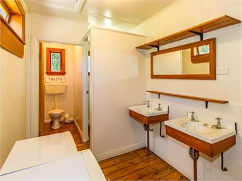 Ruapehu Chalet Rentals "The Shack" - Ohakune