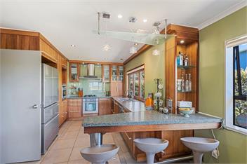 Island View Beach House (Bachcare) - Paraparaumu