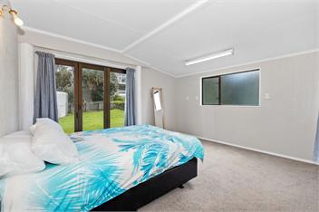 Retreat at Tapeka Point (Bachcare) - Russell