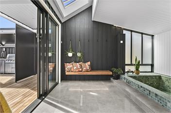 Lake Terrace Lodge - Award Winning Luxury Home - TAUPO