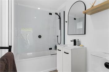 Sun Kissed Pool Villa (Bachcare) - Mangawhai