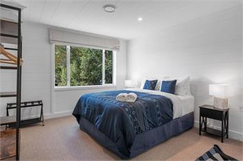 Lakefront Style (Bachcare) - Taupo