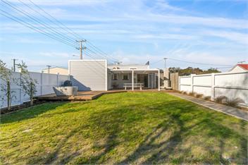 The Olive Corner (Bachcare) - Martinborough