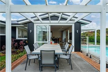 Oasis on Okaia - Kinloch - Kinloch