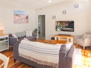 Snapper Bach (Bachcare) - Foxton
