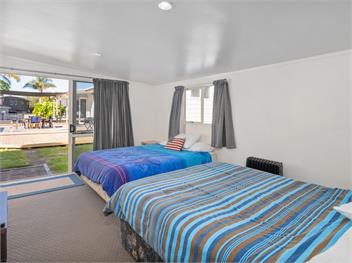 Nest by the Beach (Bachcare) - Cooks Beach