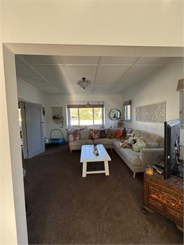 Art deco tranquility - Gisborne