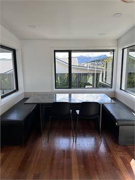 Large Family Home with pool and next to park - Wanaka