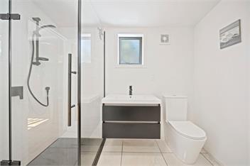 Ocean Breeze Cottage (Bachcare) - Paekakariki