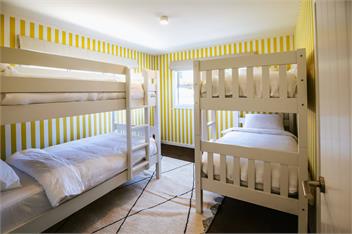 Penshurst | Sleeps 8 | Spa Pool - Wanaka
