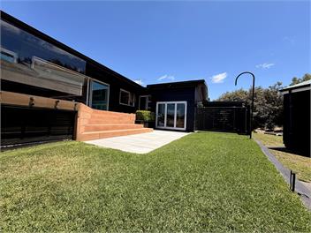 Omaha Beach House with Open-Air Living and Gulf Views - Auckland