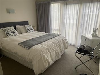 Queenstown Panoramic Lake Views -