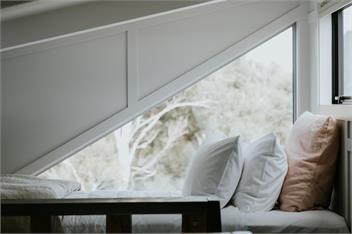 Kanuka Terrace - The Little Black House -
