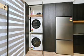 City-side Riccarton, Walk to Mall - Matai St West -