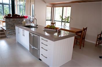 Arrowtown - modern 3 bedroom/2 bathroom holiday home - Wakatipu
