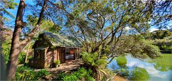 Magic Cottage - secluded and chic romantic retreat - *ROMANTIC PACKAGES!* - Kerikeri