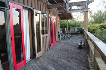 Treetop Hideaway (Bachcare) - Taupo Central