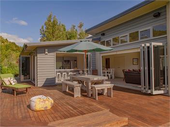 Cooks Getaway (Bachcare) - Cooks Beach