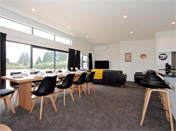 Mountain Adventure Spa Escape (Bachcare) - Ohakune