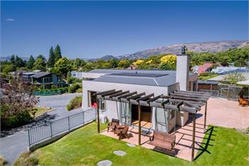 Sargood Splendour (Bachcare) - Wanaka