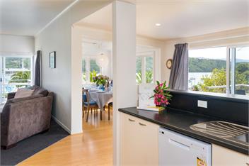 Tirohanga Wai (Bachcare) - Waikawa