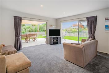 The Blue Rendevous (Bachcare) - Whangamata