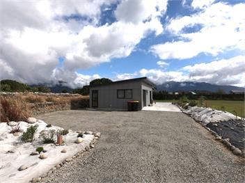 The Tui Studio (Bachcare) - Te Anau