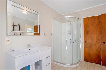 Coastal Charm (Bachcare) - Waihi Beach