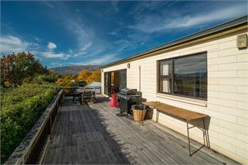 Goodall Crib (Bachcare) - Wanaka