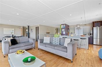 Onepoto Bay Lakehouse (Bachcare) - Lake Rotoiti