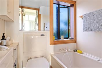 The Professor's Beach House (Bachcare) - Dunedin