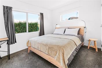 The Modern Retreat - Albert Town