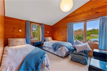 Lakefront Retreat (Bachcare) - Tauranga Taupo