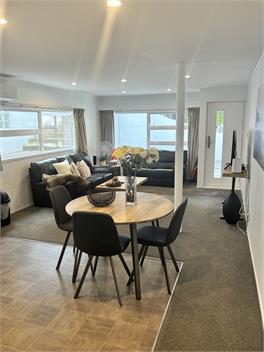 Premium Location with it all ! Beach shops +More Te Ngaio Road - Mt Maunganui