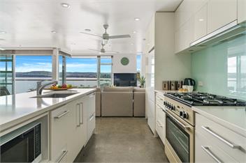 Lakefront Apartment Waimahana 10 - Taupo