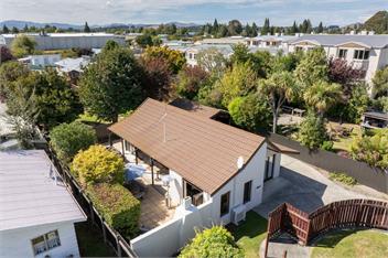 Townhouse Retreat (Bachcare) - Te Anau