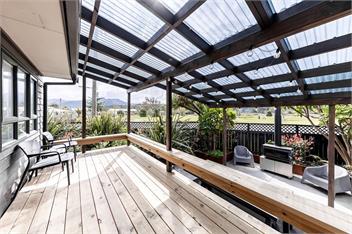 Manaia Magic (Bachcare) - Tairua