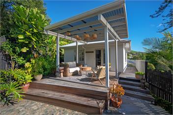 Bangalow Bach - Nelson