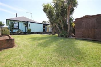 Fun Times in Fitzroy (Bachcare) - New Plymouth
