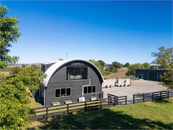 The Barn and Bivvy - 