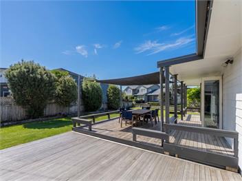 Nest by the Beach (Bachcare) - 