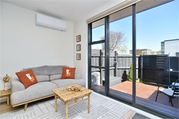 City-side Riccarton, Walk to Mall - Matai St West -