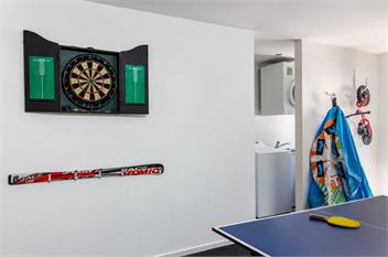 Riverside Retreat - spa pool, table tennis, riverside! - 