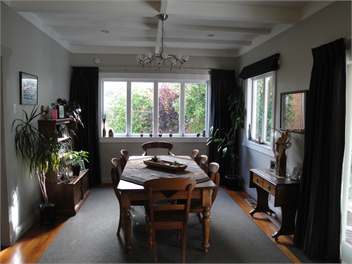 English Tudor Executive Manor - Hamilton