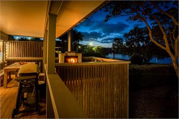 ONEROA BEACHFRONT - Waiheke Island